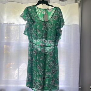 Green dress with white & black flowers, XL perfect for summer